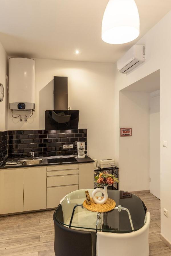 Karavan Corner Apartments Budapeşte Dış mekan fotoğraf